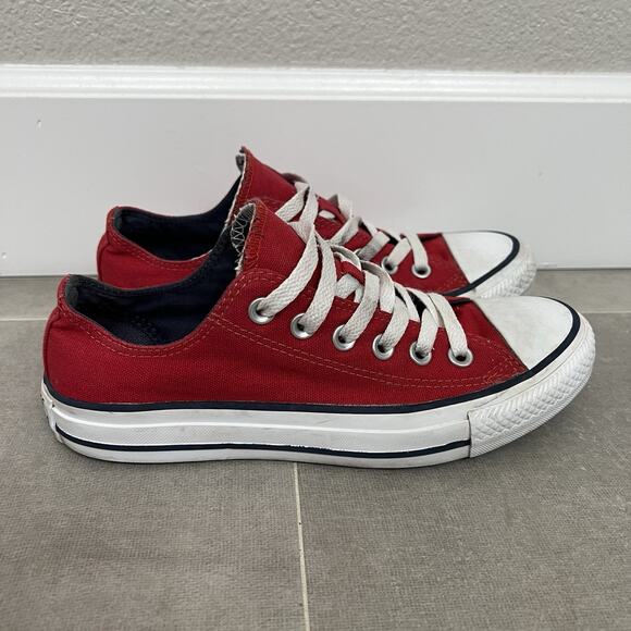 Converse Chuck Taylor All Star Mens 5/Womens 7 Red Low Top Casual Shoes - Picture 1 of 7